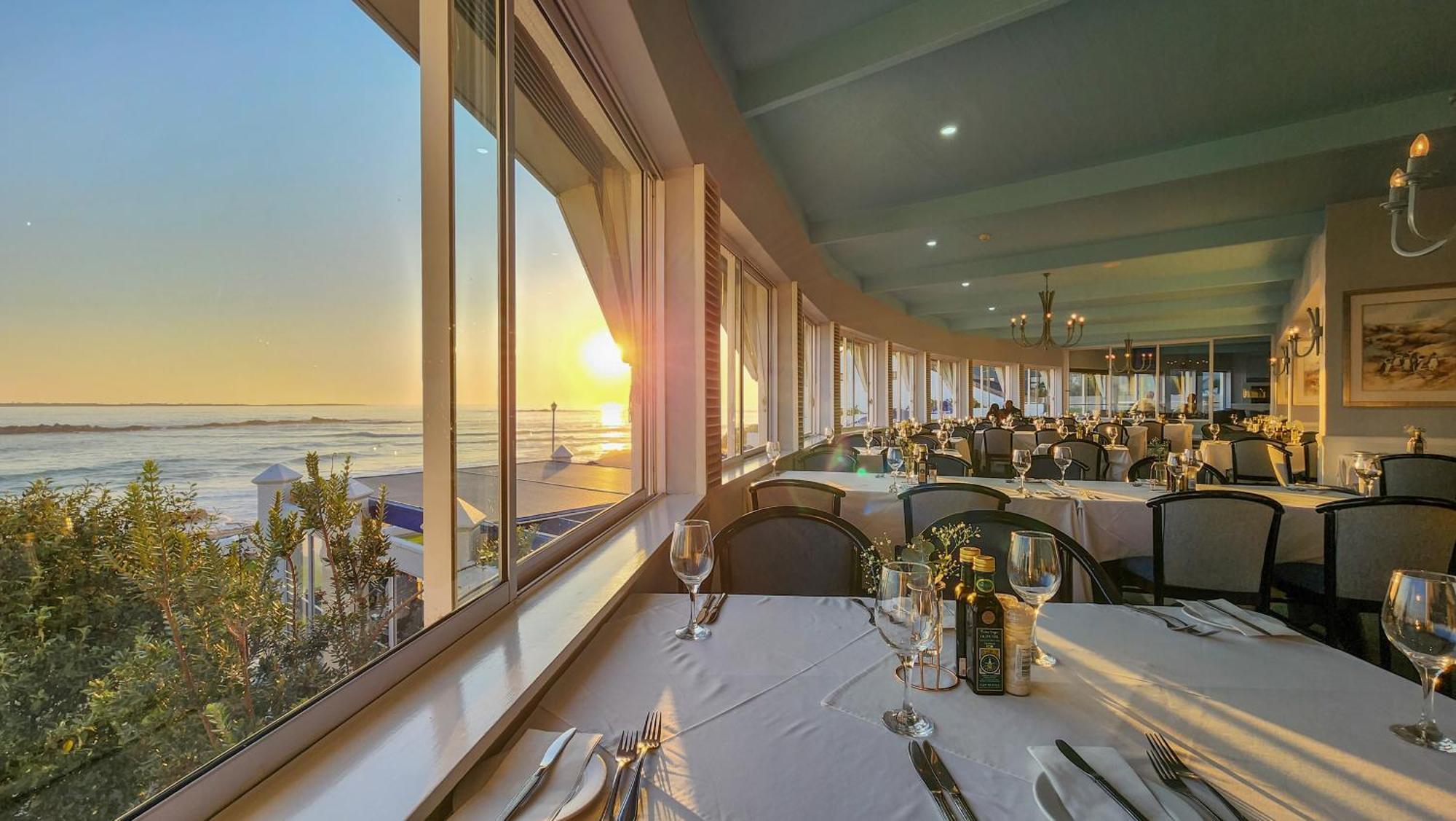 The Blue Peter Hotel Bloubergstrand Ngoại thất bức ảnh